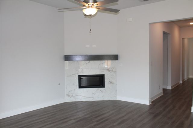 1821 Briar Rose Drive, Denton, TX 76207