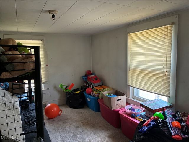 555 NW Hall Street NW, Warren, OH 44484