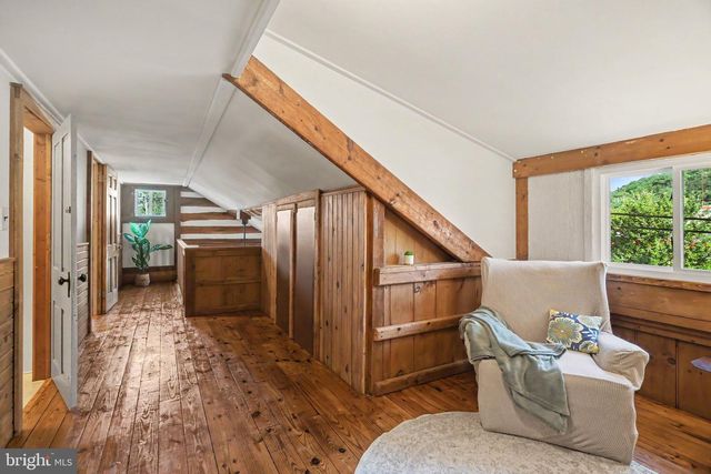 318 LINDEN ST, Columbia, PA 17512