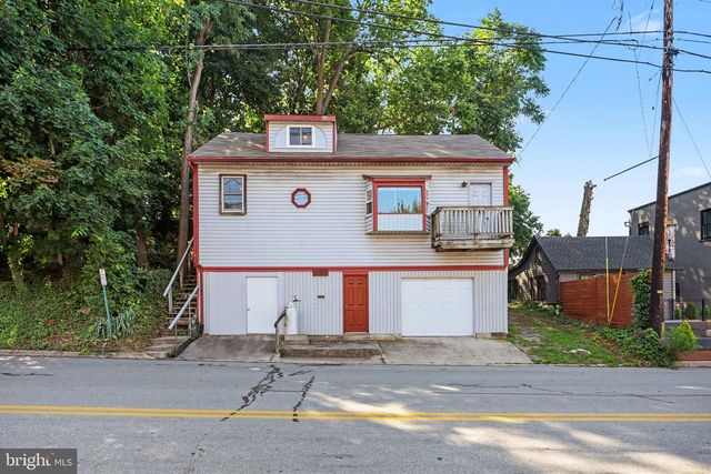 318 LINDEN ST, Columbia, PA 17512