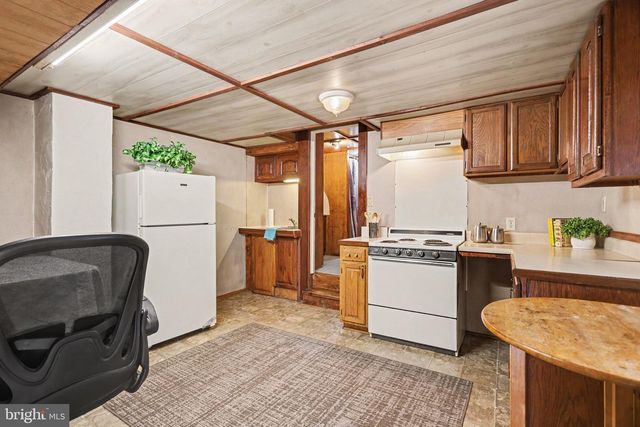 318 LINDEN ST, Columbia, PA 17512