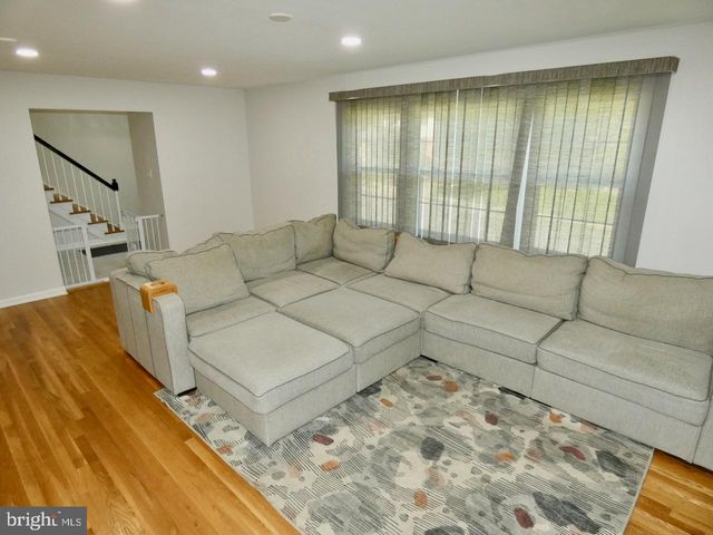 808 ROCK LN, Newark, DE 19713