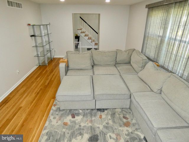 808 ROCK LN, Newark, DE 19713