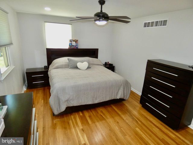 808 ROCK LN, Newark, DE 19713