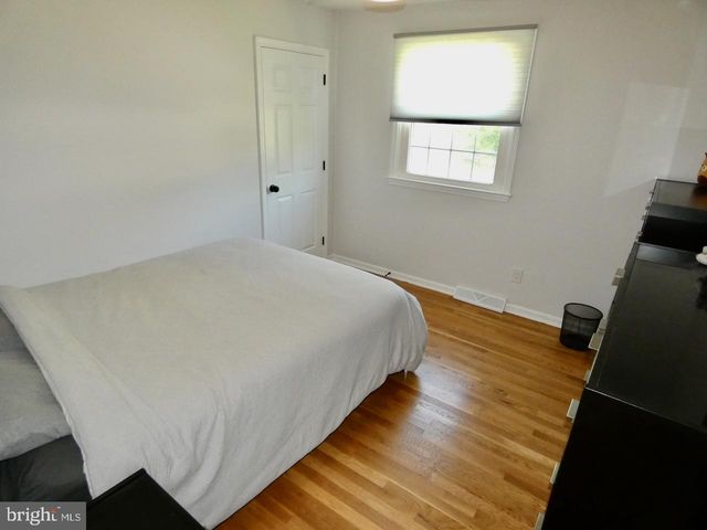 808 ROCK LN, Newark, DE 19713