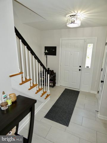 808 ROCK LN, Newark, DE 19713