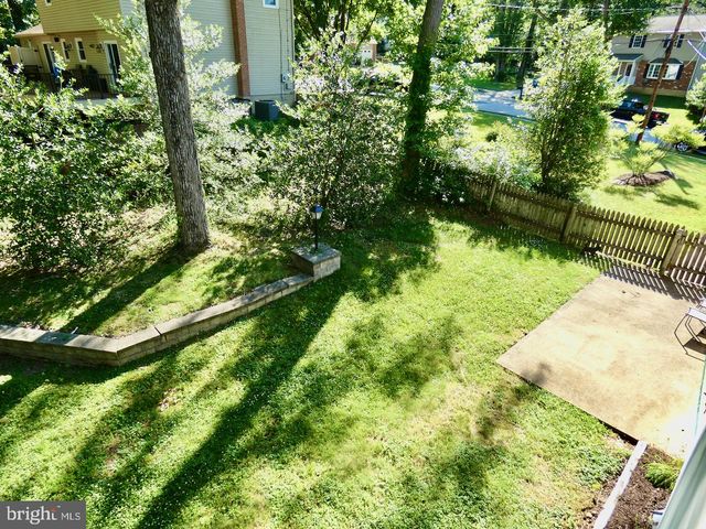808 ROCK LN, Newark, DE 19713