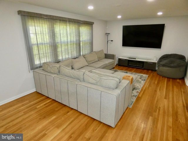 808 ROCK LN, Newark, DE 19713