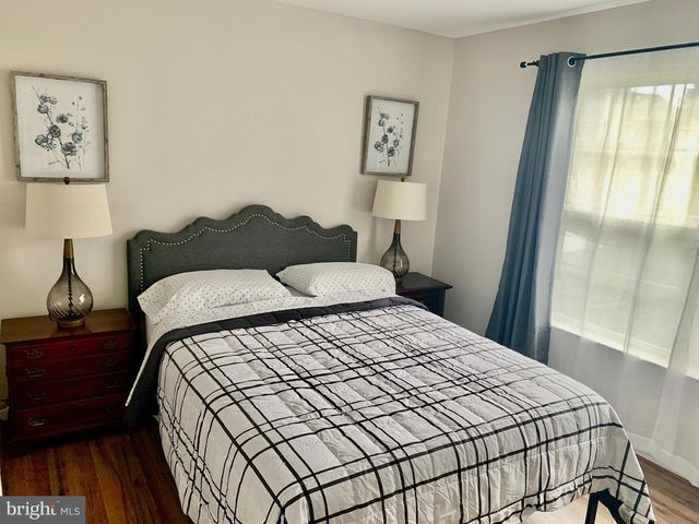 2104 SAYAN, Camp Springs, MD 20748