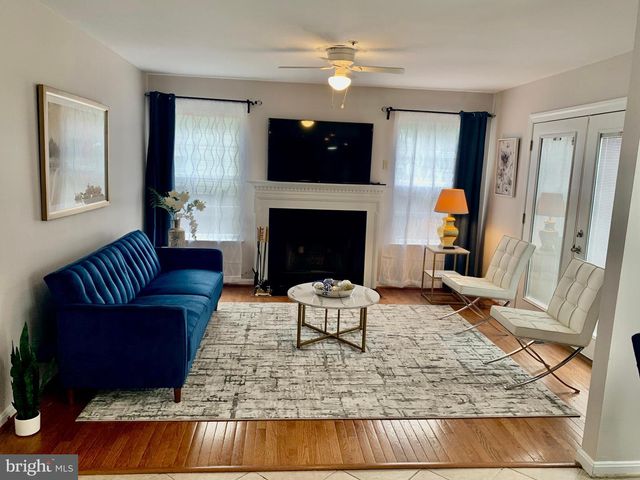 2104 SAYAN, Camp Springs, MD 20748