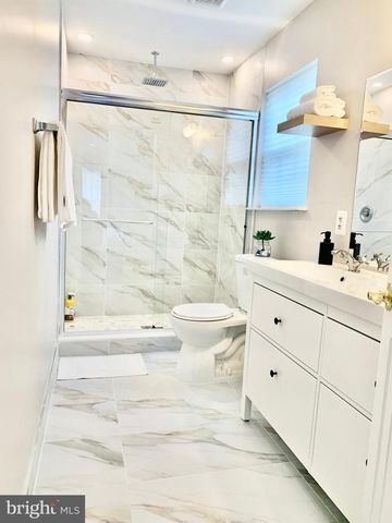 2104 SAYAN, Camp Springs, MD 20748