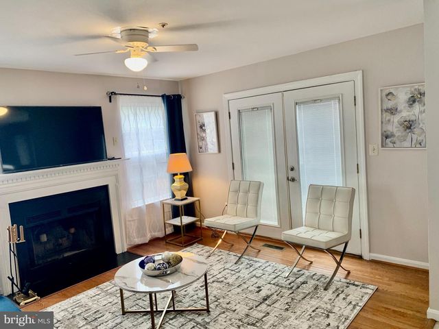 2104 SAYAN, Camp Springs, MD 20748