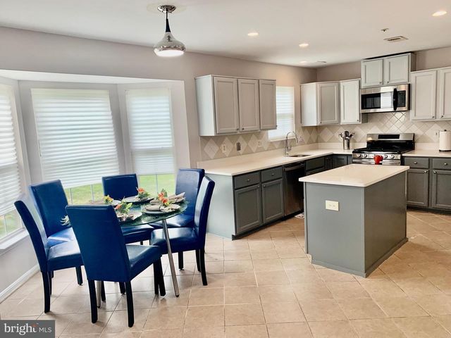 2104 SAYAN, Camp Springs, MD 20748