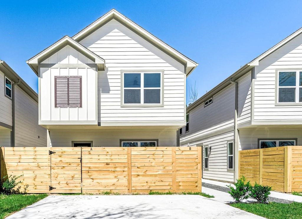 2020 Hampton Street A B, Houston, TX 77088