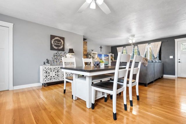 W3866 COUNTY RD S, Appleton, WI 54913