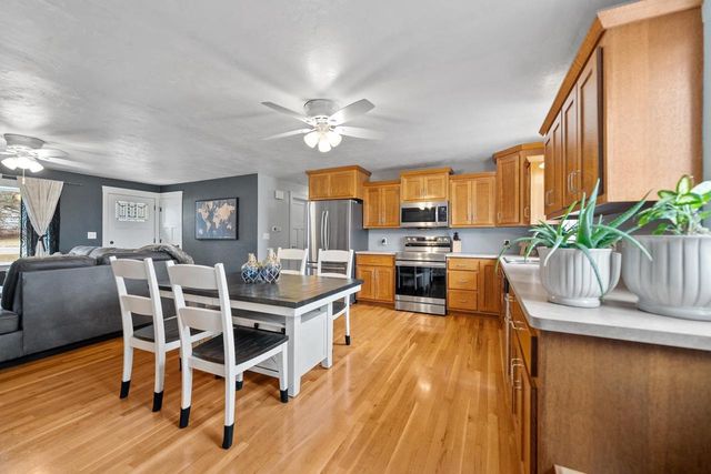 W3866 COUNTY RD S, Appleton, WI 54913