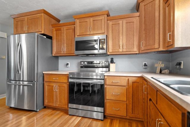 W3866 COUNTY RD S, Appleton, WI 54913