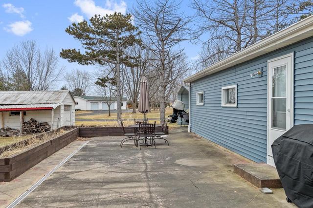 W3866 COUNTY RD S, Appleton, WI 54913