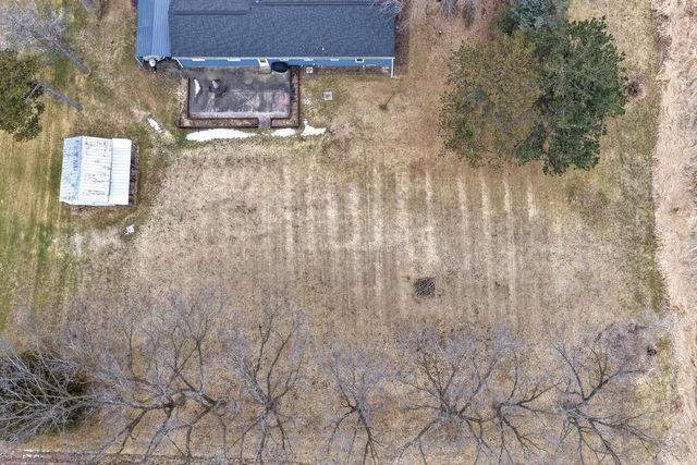 W3866 COUNTY RD S, Appleton, WI 54913