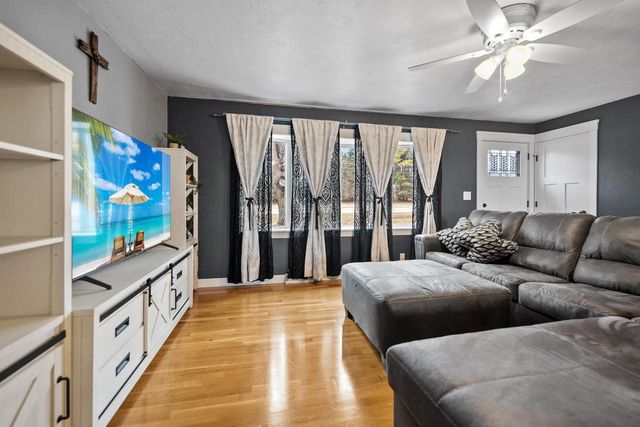 W3866 COUNTY RD S, Appleton, WI 54913