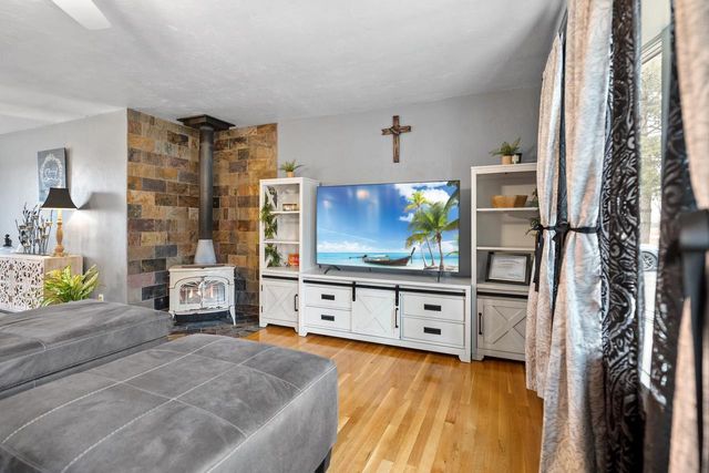 W3866 COUNTY RD S, Appleton, WI 54913