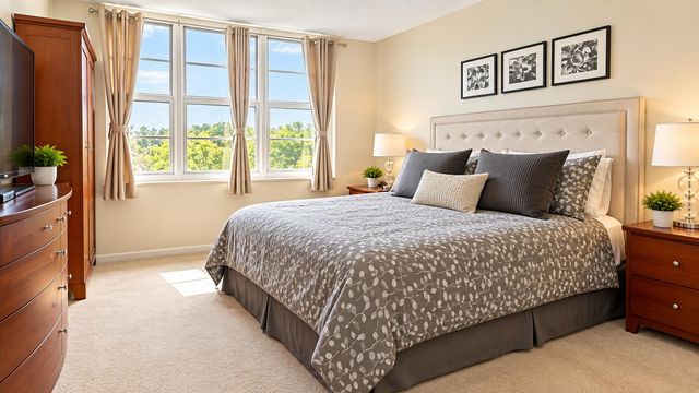 3510 OAKS Way 408, Pompano Beach, FL 33069
