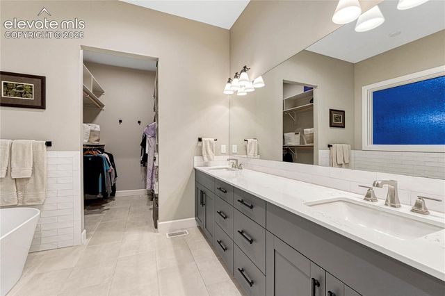 910 Spacious Skies Drive, Woodland Park, CO 80863