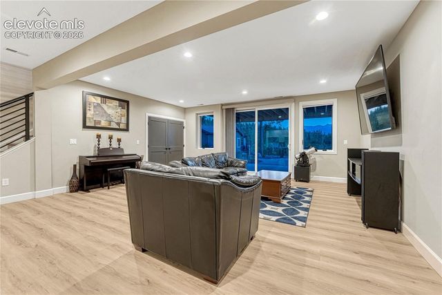 910 Spacious Skies Drive, Woodland Park, CO 80863