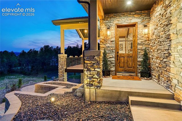 910 Spacious Skies Drive, Woodland Park, CO 80863