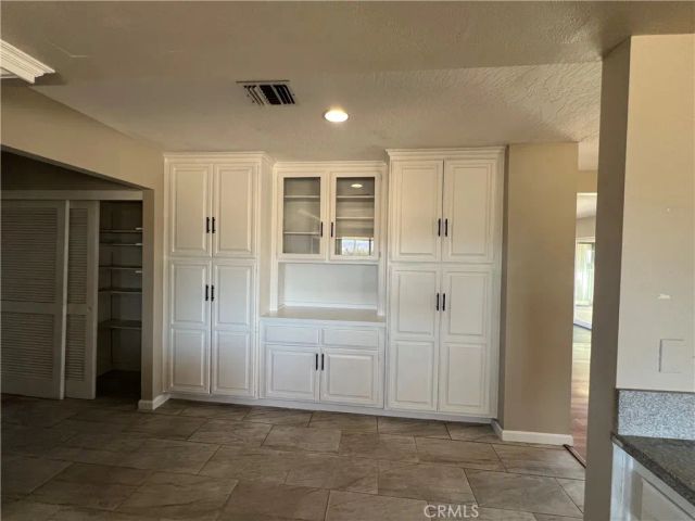 18530 Eucalyptus Street, Hesperia, CA 92345
