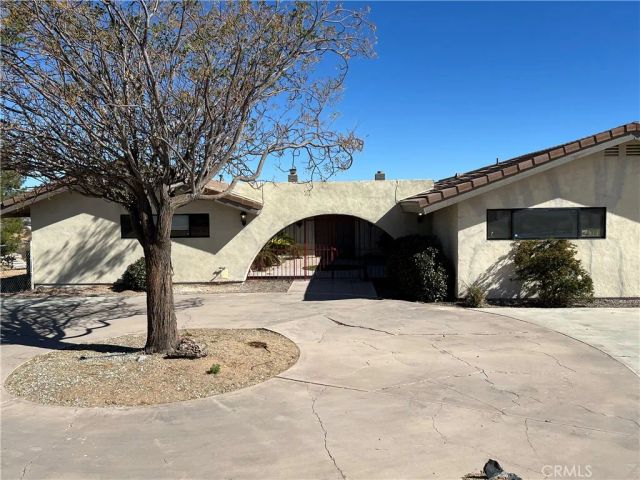 18530 Eucalyptus Street, Hesperia, CA 92345