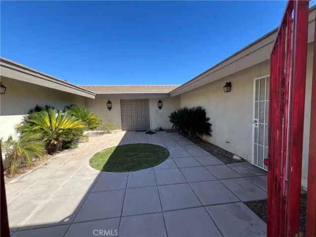 18530 Eucalyptus Street, Hesperia, CA 92345