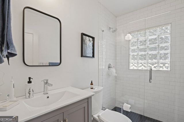 335 Ponce de Leon Place D, Decatur, GA 30030