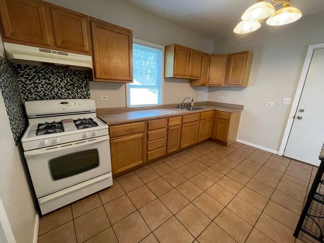 328 27th Avenue, Bellwood, IL 60104