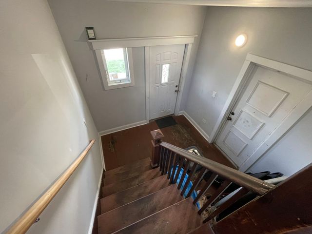 328 27th Avenue, Bellwood, IL 60104