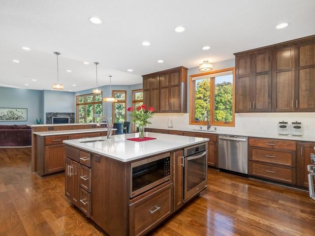14895 Raspberry Drive, Rogers, MN 55374