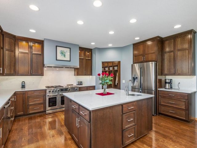 14895 Raspberry Drive, Rogers, MN 55374