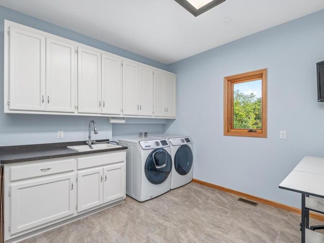 14895 Raspberry Drive, Rogers, MN 55374