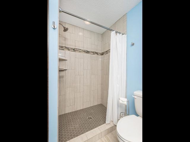14895 Raspberry Drive, Rogers, MN 55374