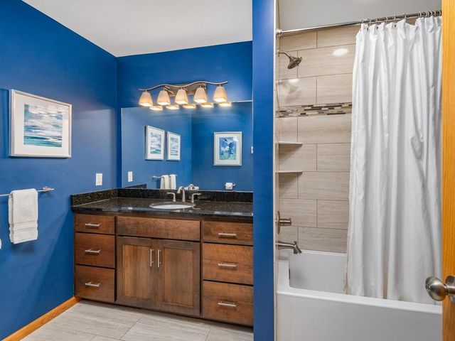 14895 Raspberry Drive, Rogers, MN 55374