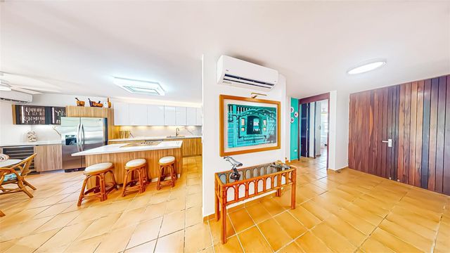 10 CALLE PALMAS, Dorado, PR 00646