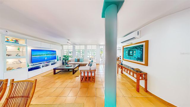 10 CALLE PALMAS, Dorado, PR 00646