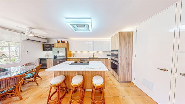 10 CALLE PALMAS, Dorado, PR 00646