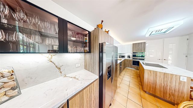 10 CALLE PALMAS, Dorado, PR 00646