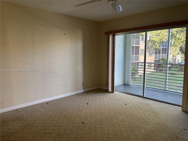 151 Berkley Rd 208, Hollywood, FL 33024