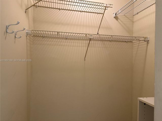 151 Berkley Rd 208, Hollywood, FL 33024