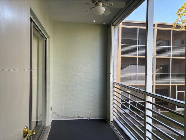 151 Berkley Rd 208, Hollywood, FL 33024