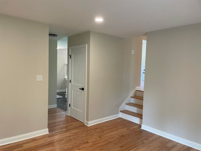 9792 W Oakridge Drive, St. John, IN 46373