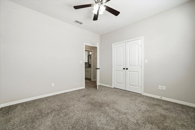 220 Patience Avenue, Lindale, TX 75771