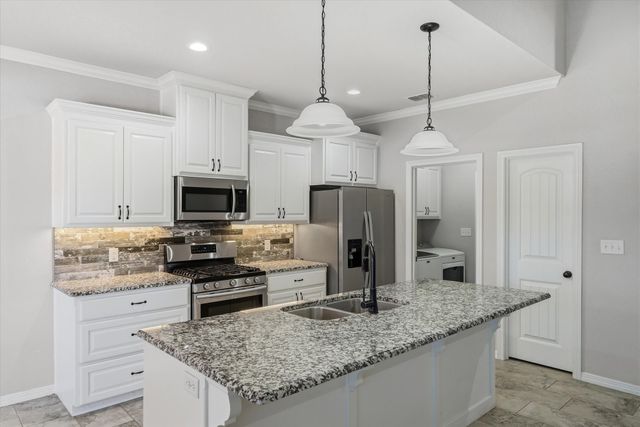 220 Patience Avenue, Lindale, TX 75771